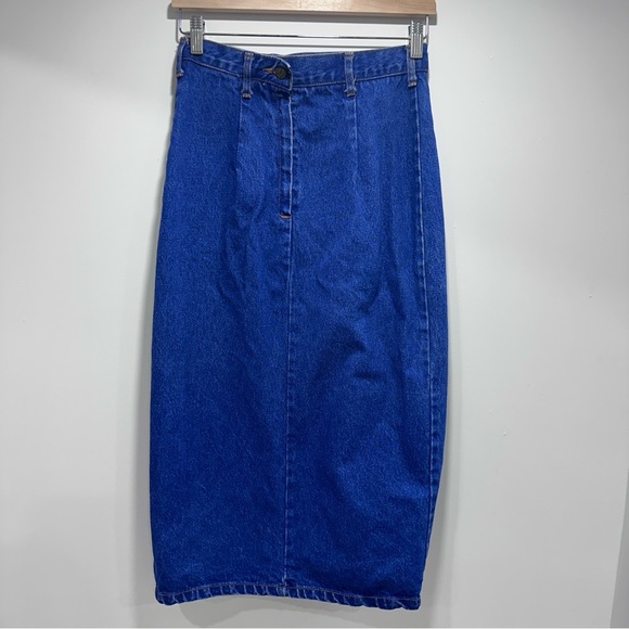 Vintage Denim Button-Down Pencil Skirt - Picture 7 of 9
